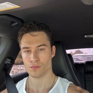 Meet your Posher, Colby